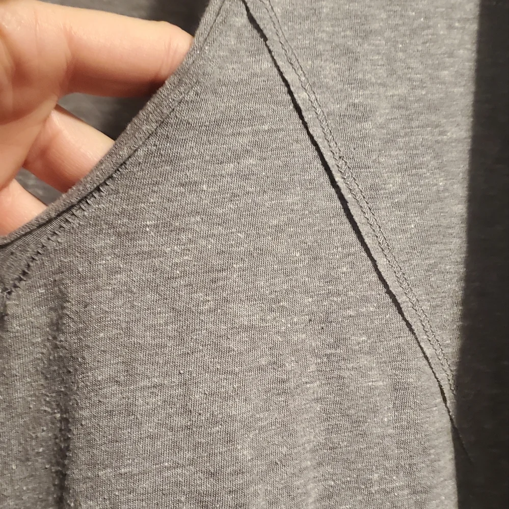 Flowy City T-shirt - Picture 3 of 7